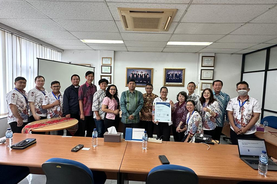 Acara Serah Terima Sertifikasi ISO 9001:2015 dan HUT ke-32 Dana Pensiun BPK PENABUR